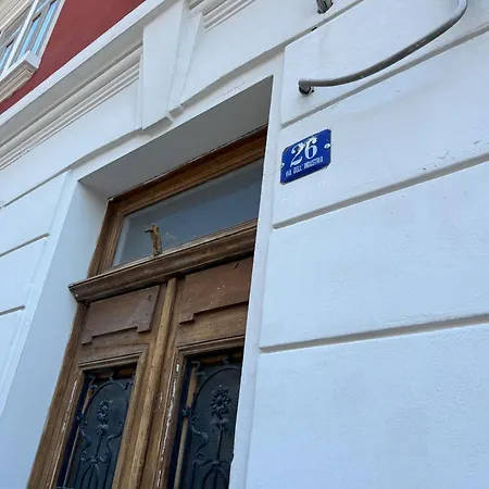 Daire Red Velvet Trieste